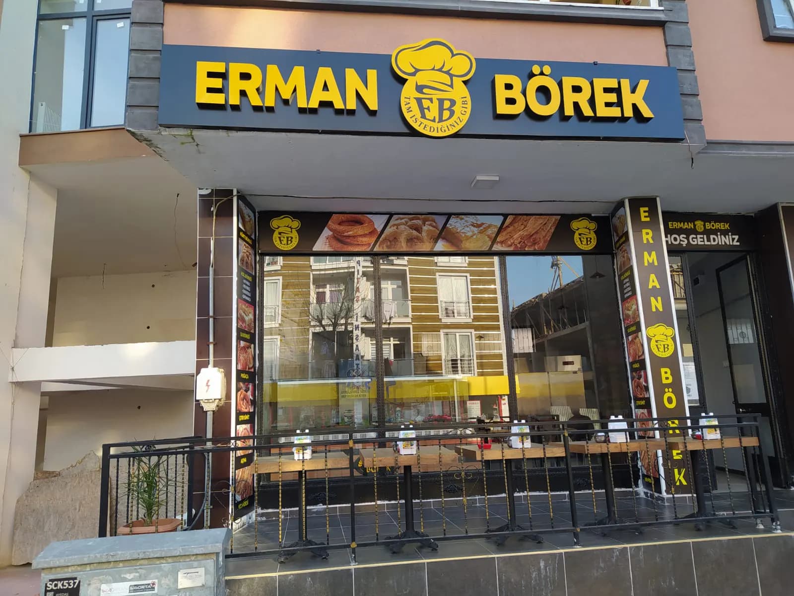 Mağaza vitrinleri