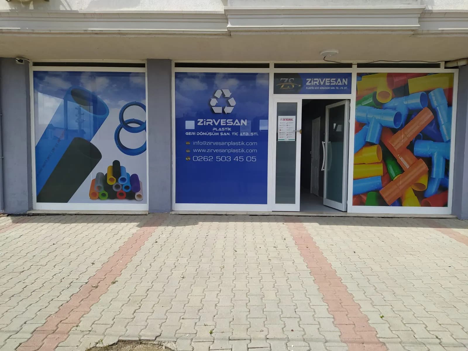 Taha Reklam dış cephe reklam uygulaması - Küçükçekmece, İstanbul